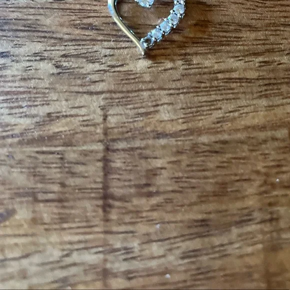 10k Heart Charm Pendant for Necklace or Bracelet - Picture 2 of 3